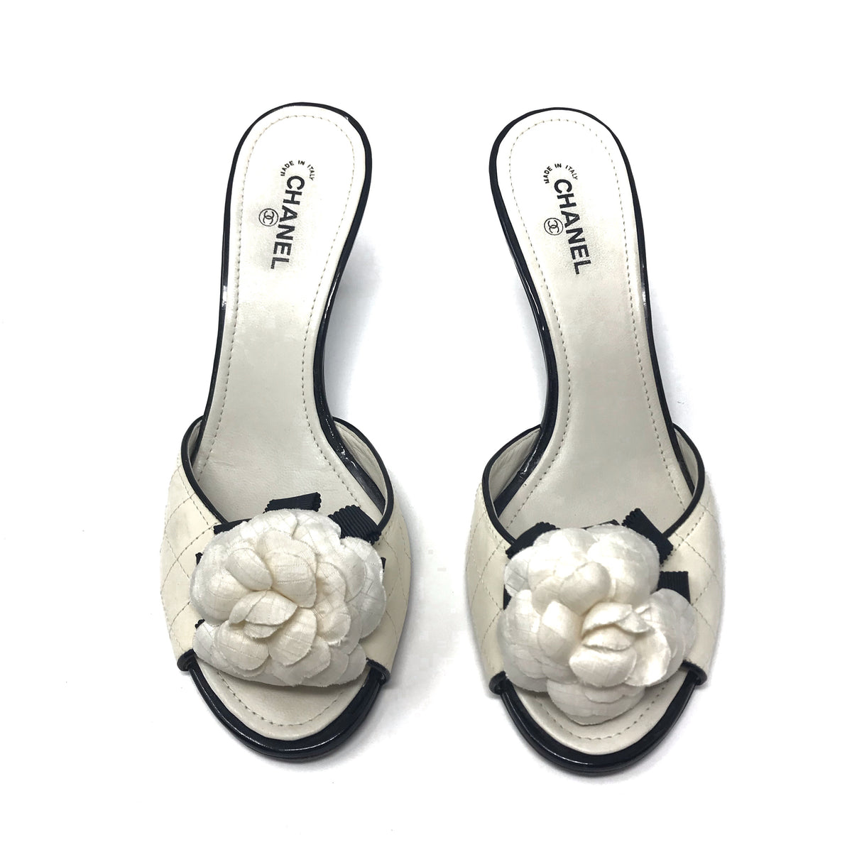 ayumiさま　　CHANEL ホワイト サンダル 9559839178782.jpg