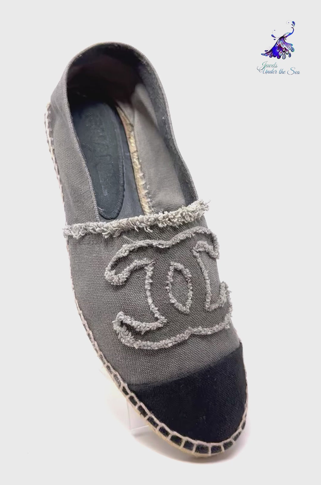 CHANEL Canvas Gray Black Espadrille Flats 11, 11.5 / 42 jewelsunderthesea