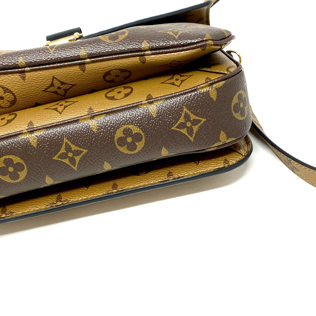 Louis Vuitton Pochette Metis MM Bag Crossbody Hand Shoulder M44876