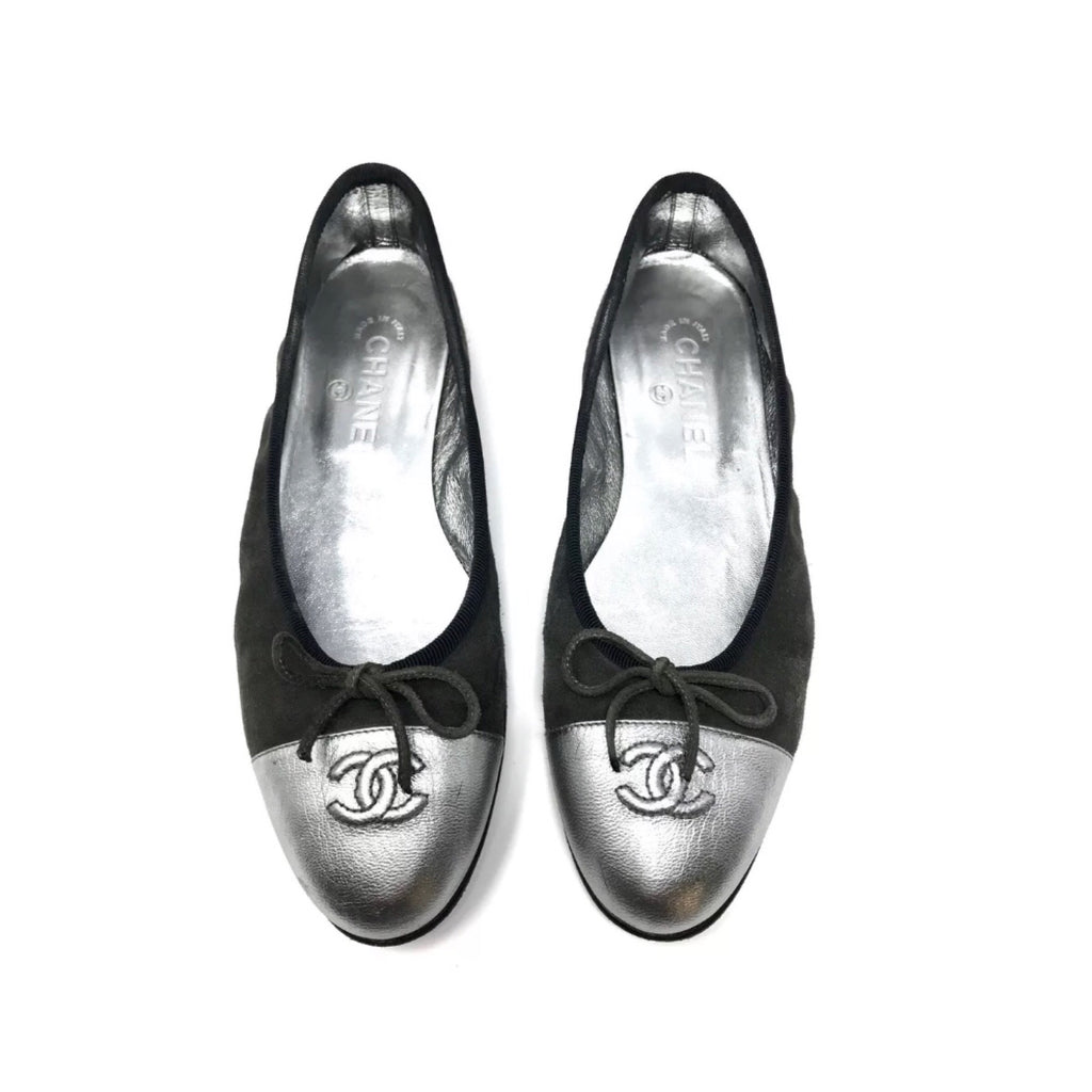 Chanel Ballet Ballerina Flats Gray Suede Silver Cap Toe Size US8
